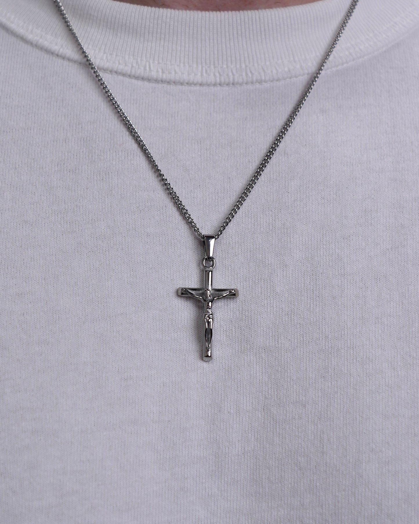 CRUCIFIX PENDANT - SILVER